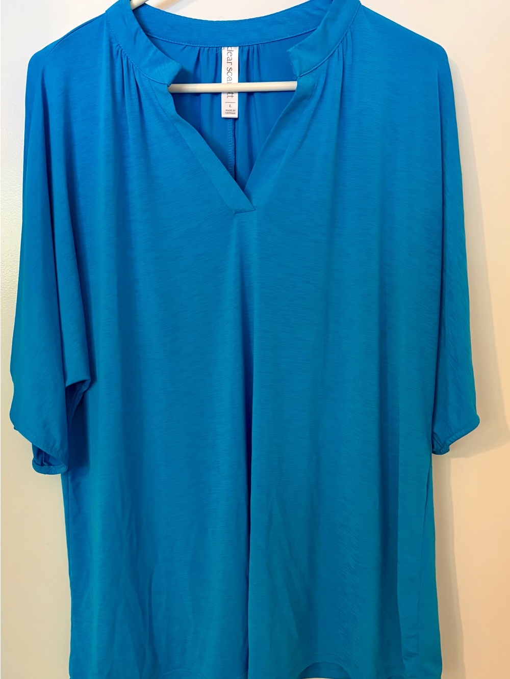 Dear Scarlett Breeze Lagoon Blue Split V-Neck Relaxed Blouse - Size L